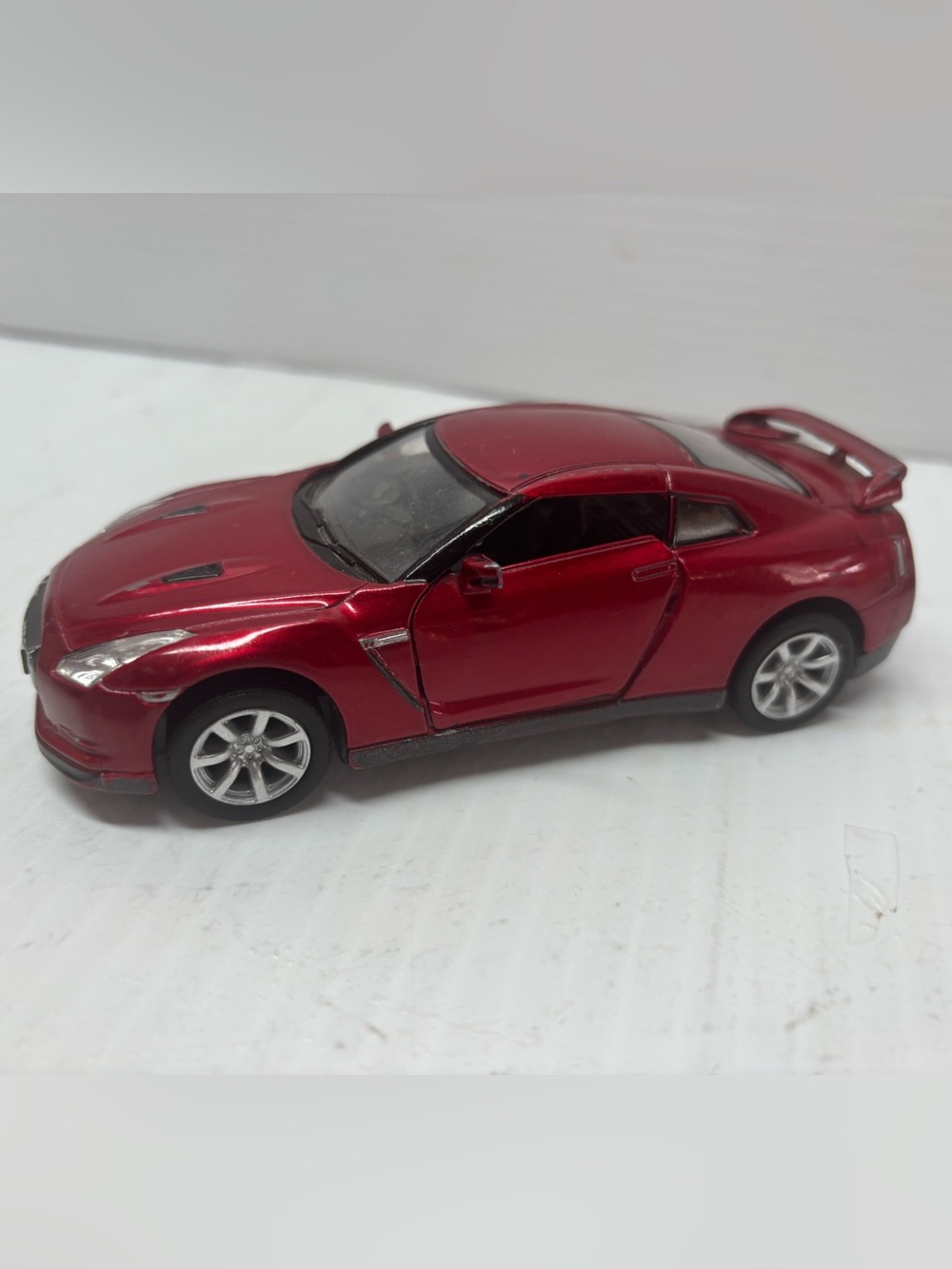 Nissan Skyline GT-R R35 Kinsmart 5' Toy Car RED -1/36 scale diecast